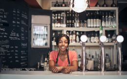 Medewerker bediening